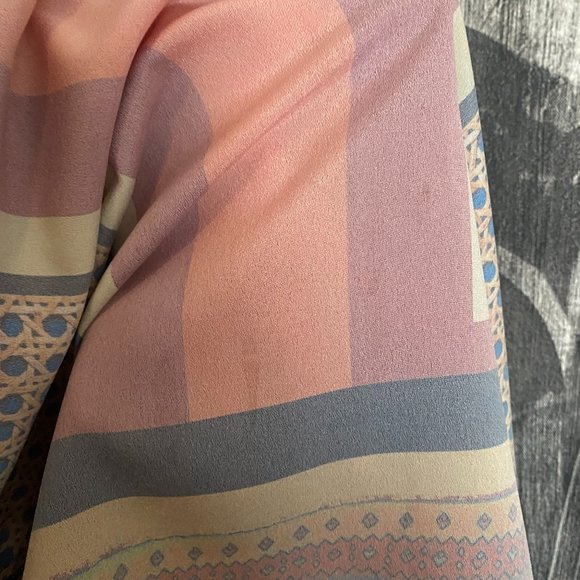 Clover Canyon | Printed Flowy Top | Open Back | Size Small - Picture 11 of 11